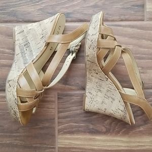 UNISA WEDGE SLINGBACK TAN SANDALS SIZE 6.5